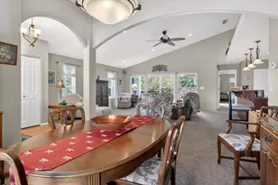 102 SW Pintail Ct, Grants Pass, OR 97527 - Photo 11