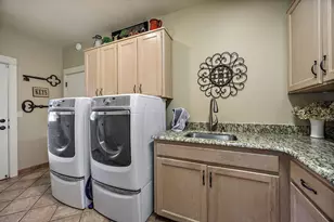 191 Spring Mountain Rd, Grants Pass, OR 97526 - Photo 29