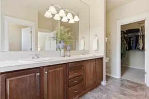 19530 Hollygrape St, Bend, OR 97702 - Photo 29