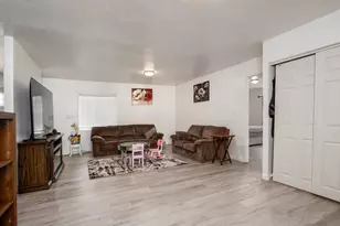 440 Orr Dr, Central Point, OR 97502 - Photo 7