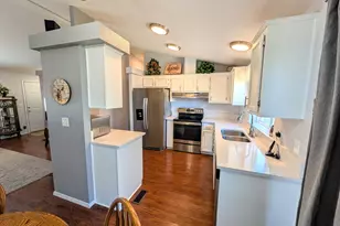 1188 NE 27th St, Bend, OR 97701 - Photo 9