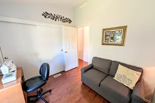 1188 NE 27th St, Bend, OR 97701 - Photo 5