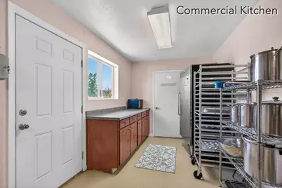 670 Old Stage Road, Central Point, OR 97502 - Photo 47