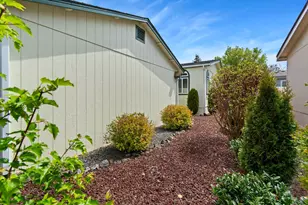20781 Livengood Way, Bend, OR 97701 - Photo 35