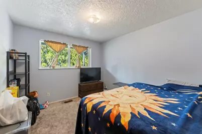 1320 NW Prospect Avenue, Grants Pass, OR 97526 - Photo 13