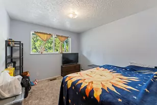 1320 NW Prospect Ave, Grants Pass, OR 97526 - Photo 13
