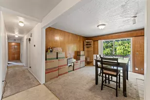 1320 NW Prospect Ave, Grants Pass, OR 97526 - Photo 11