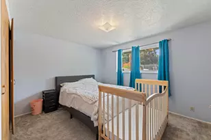 1320 NW Prospect Ave, Grants Pass, OR 97526 - Photo 15