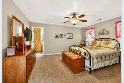 921 Birmingham Street, Medford, OR 97501 - Photo 41