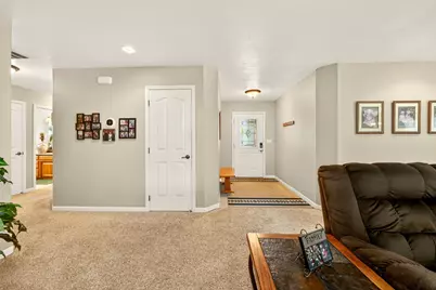 921 Birmingham Street, Medford, OR 97501 - Photo 23