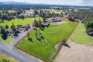 22520 Carolyn Ct, Bend, OR 97701 - Photo 3