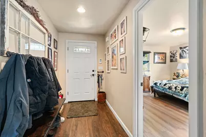 944 Stonewater Drive, Eagle Point, OR 97524 - Photo 5