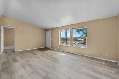 397 SE 6th Street # A, Madras, OR 97741 - Photo 3