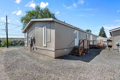 397 SE 6th Street # A, Madras, OR 97741 - Photo 23