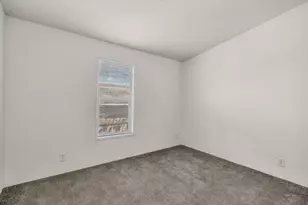 397 SE 6th St, Madras, OR 97741 - Photo 31