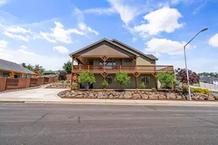 22 Terra Linda Ct, Eagle Point, OR 97524 - Photo 5