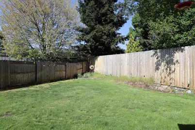 17 Blue Heron Court, Eagle Point, OR 97524 - Photo 13