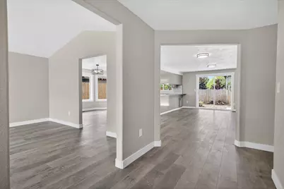 3035 Adams Circle, Medford, OR 97504 - Photo 11