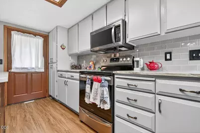 2458 Republic Way, Medford, OR 97504 - Photo 19