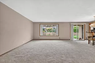 2458 Republic Way, Medford, OR 97504 - Photo 7