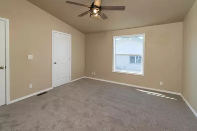 472 SE 7th Street, Madras, OR 97741 - Photo 13