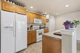 437 NW 27th St, Redmond, OR 97756 - Photo 13