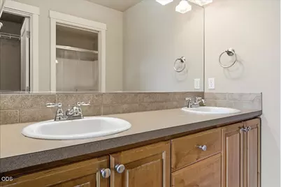 437 NW 27th Street, Redmond, OR 97756 - Photo 23