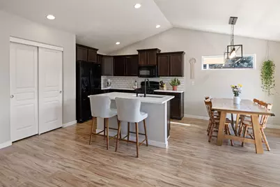321 SW Antler Ridge Court, Redmond, OR 97756 - Photo 5
