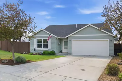 321 SW Antler Ridge Court, Redmond, OR 97756 - Photo 1