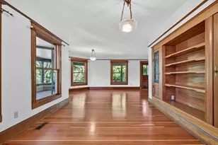 19 Gresham St, Ashland, OR 97520 - Photo 5
