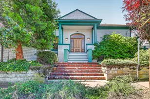 19 Gresham St, Ashland, OR 97520 - Photo 1