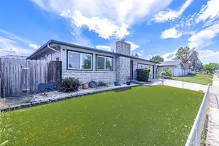 400 Morningside St, Medford, OR 97501 - Photo 3