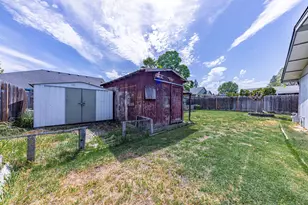 400 Morningside St, Medford, OR 97501 - Photo 39