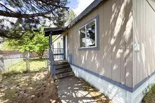 4647 Winter Ave, Klamath Falls, OR 97603 - Photo 3
