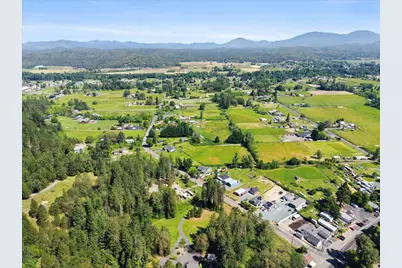1807 Rounds Avenue, Grants Pass, OR 97527 - Photo 37