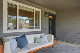 764 NE Tierra Rd, Bend, OR 97701 - Photo 5