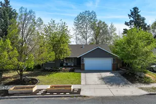 764 NE Tierra Rd, Bend, OR 97701 - Photo 37