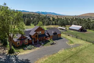 26608 Adam Rd, Canyon City, OR 97820 - Photo 59