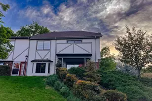 495 Chestnut St, Ashland, OR 97520 - Photo 1