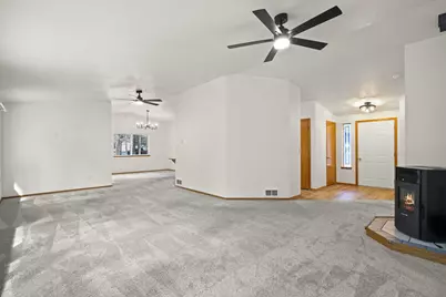 14485 Mountain View Loop, Sisters, OR 97759 - Photo 11