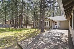 14485 Mountain View Loop, Sisters, OR 97759 - Photo 17