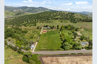 2140 N Valley View Road, Ashland, OR 97520 - Photo 71