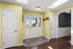 2140 N Valley View Rd, Ashland, OR 97520 - Photo 7