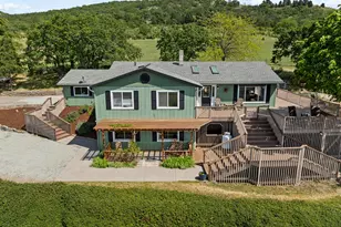 2140 N Valley View Rd, Ashland, OR 97520 - Photo 3