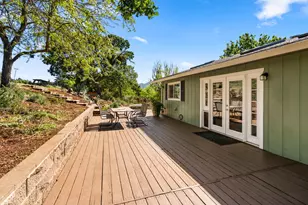 2140 N Valley View Rd, Ashland, OR 97520 - Photo 27