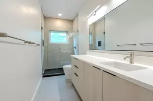 312 E Rapp Rd, Talent, OR 97540 - Photo 25