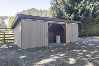 8110 New Hope Road, Grants Pass, OR 97527 - Photo 49