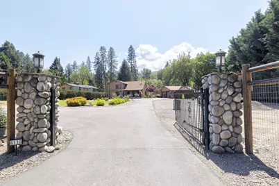 8110 New Hope Road, Grants Pass, OR 97527 - Photo 39