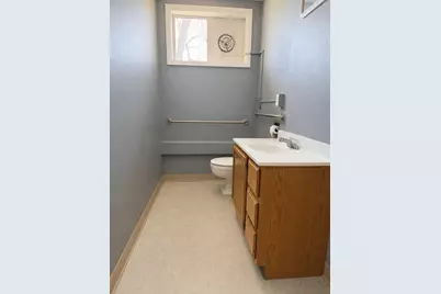 4036 S 6th Street, Klamath Falls, OR 97603 - Photo 9
