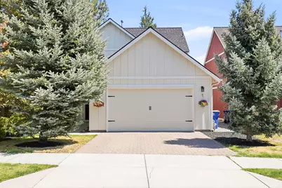 19827 Powers Road, Bend, OR 97702 - Photo 1